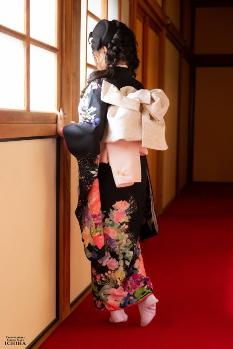 おしゃれ　７歳　黒着物
