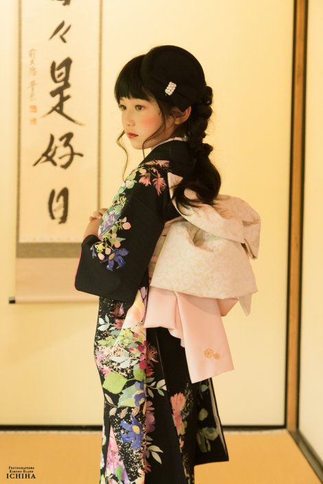 おしゃれ　７歳　黒着物